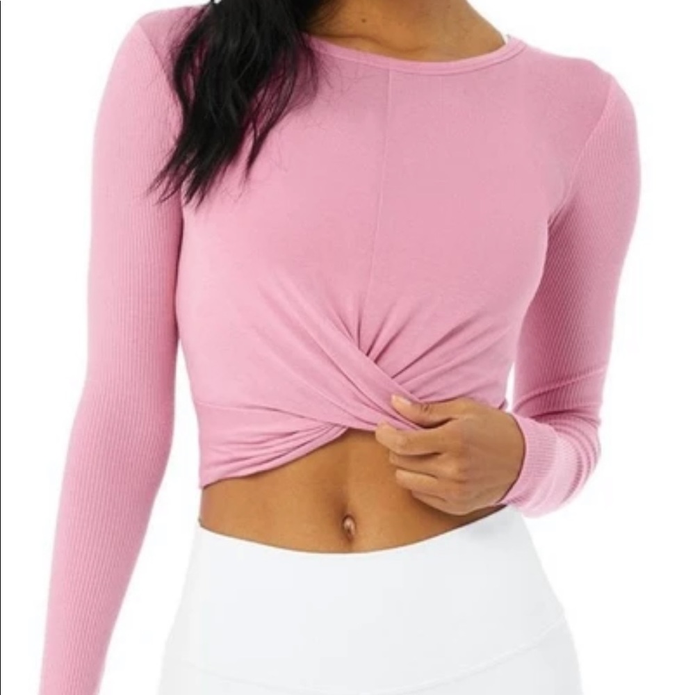 Alo Yoga Cover Long Sleeve Size medium